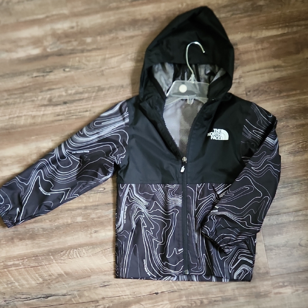The North Face Kids Black and White Patterned Raincoat